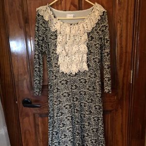 Dainty Jewell’s Dress MEDIUM